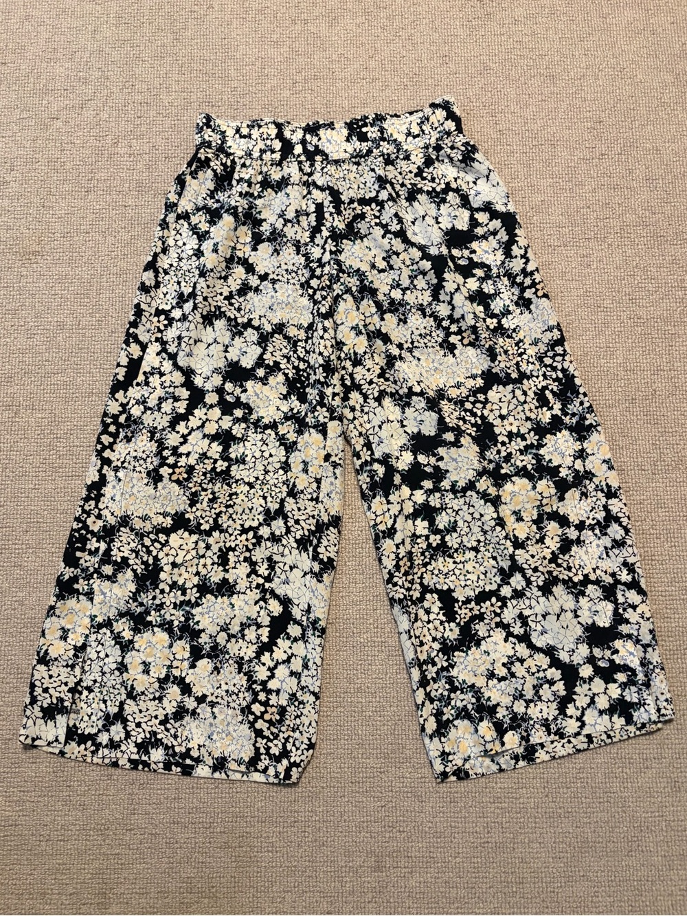 Ralph Lauren Women’s 100% Silk Floral Capri Pants (Size S)